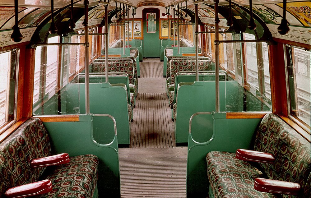 london-transport-museum-inside-tube