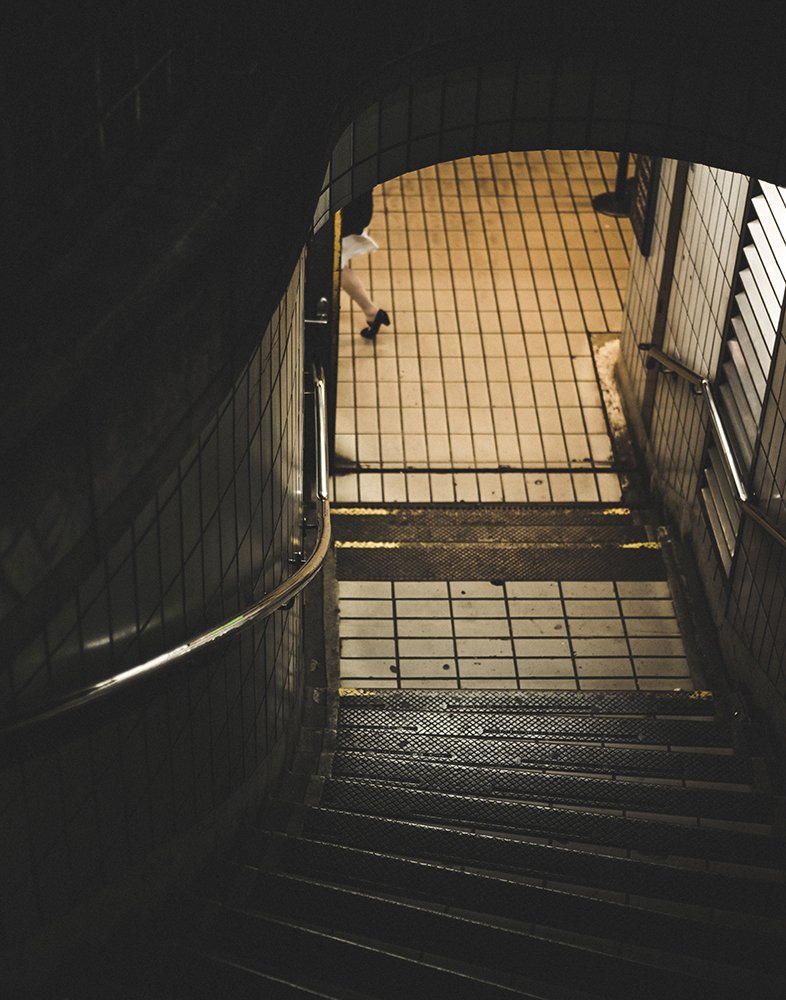 london-underground-creepy-ghost